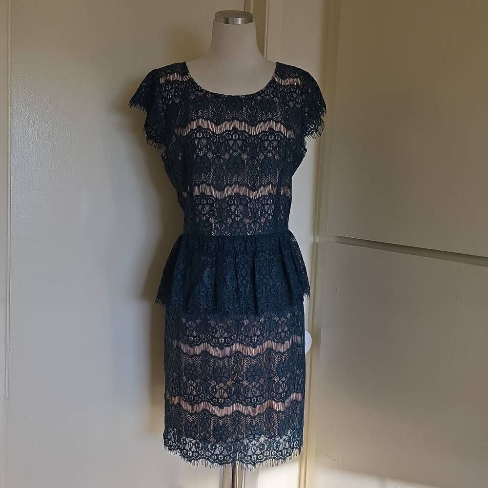 Maeve Lace Sheath Tiered Elsa Peplum Dress Teal Green ANTHROPOLOGIE ,EUC, M - Picture 3 of 9
